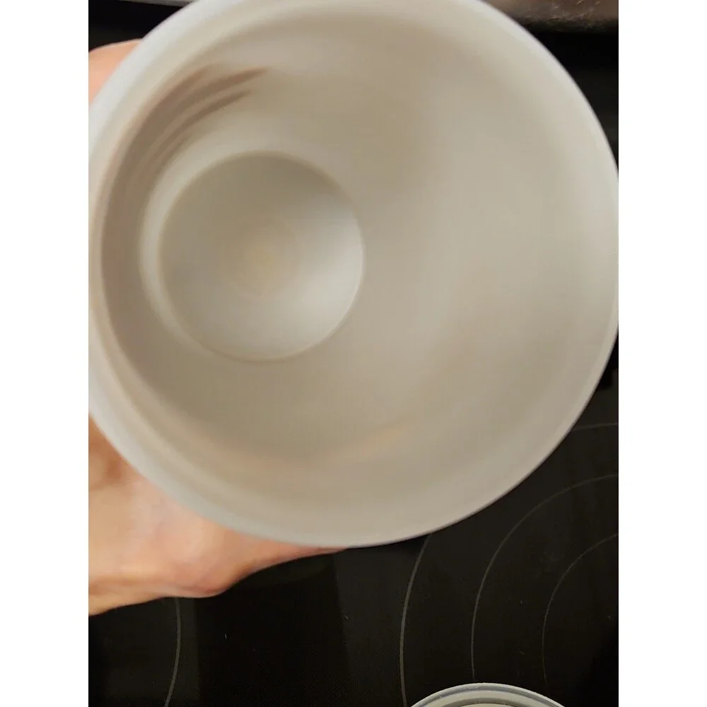 Vintage Tupperware 261 Sheer Handolier Pitcher Sheer Flip Top Seal 563